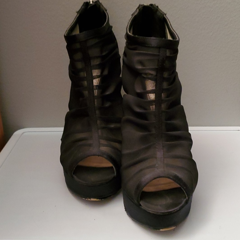 Bakers Platform Peep Toe Pump - image 2